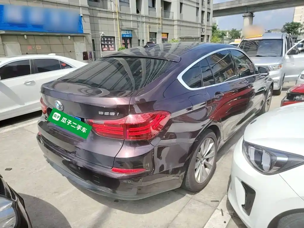 BMW 5 Series GT 2015 2014 528i Leading