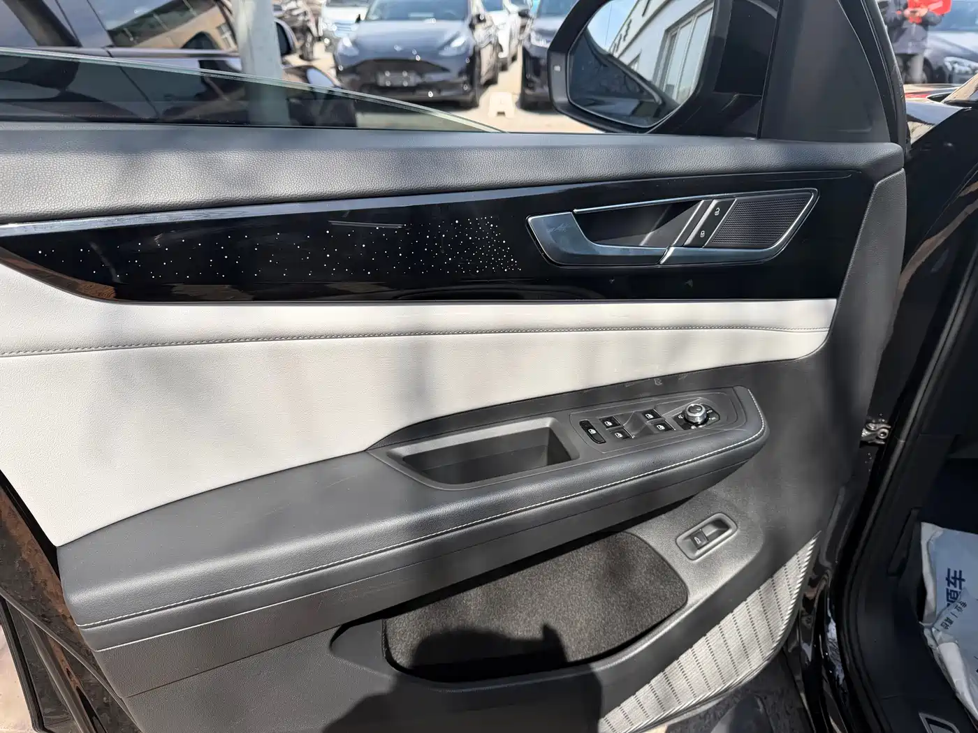 Volkswagen Teramont 2022 330TSI 2WD Premium Luxury фото 10