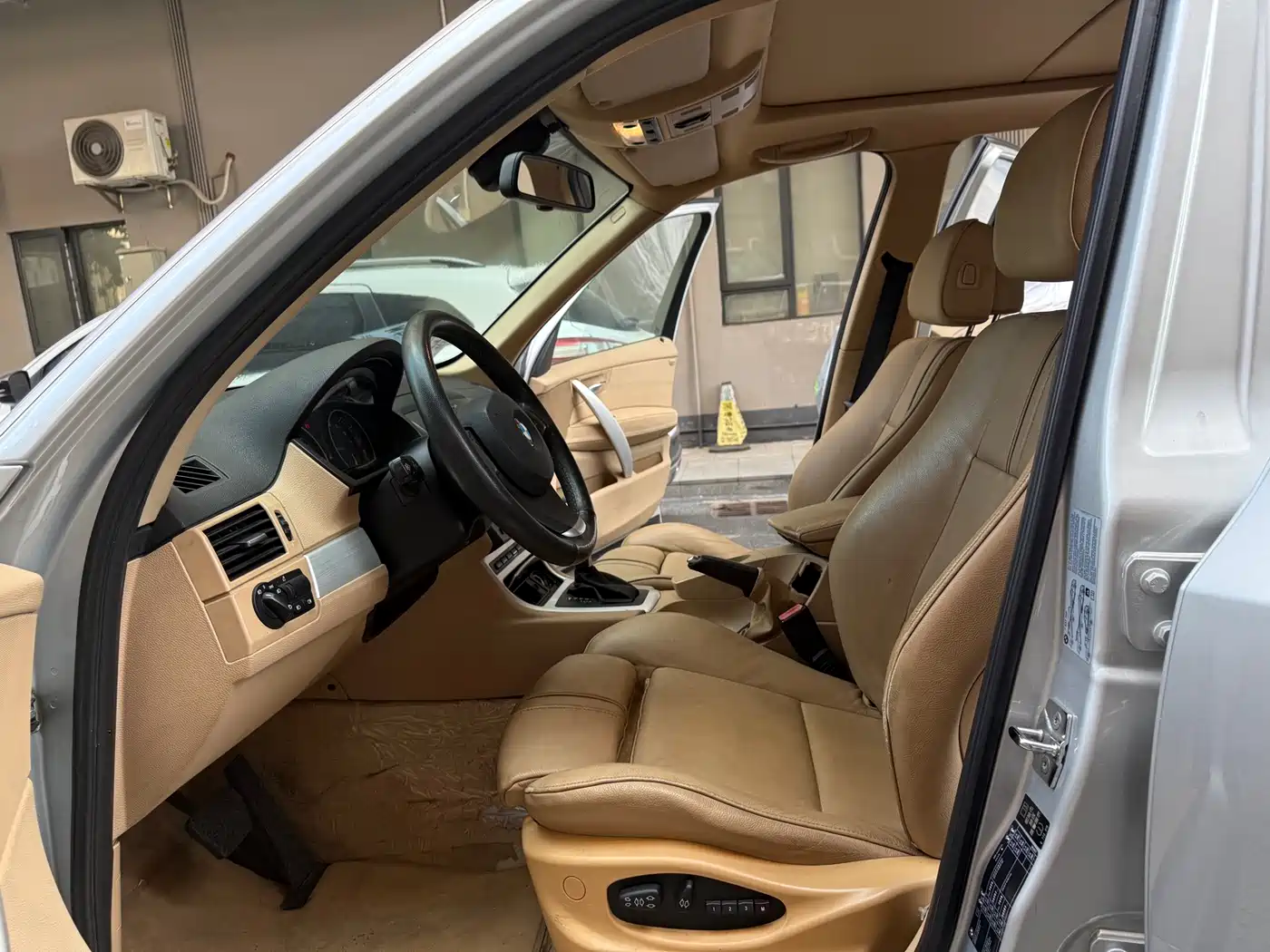 BMW X3 (Import) 2010 xDrive30i Explorer Edition фото 6