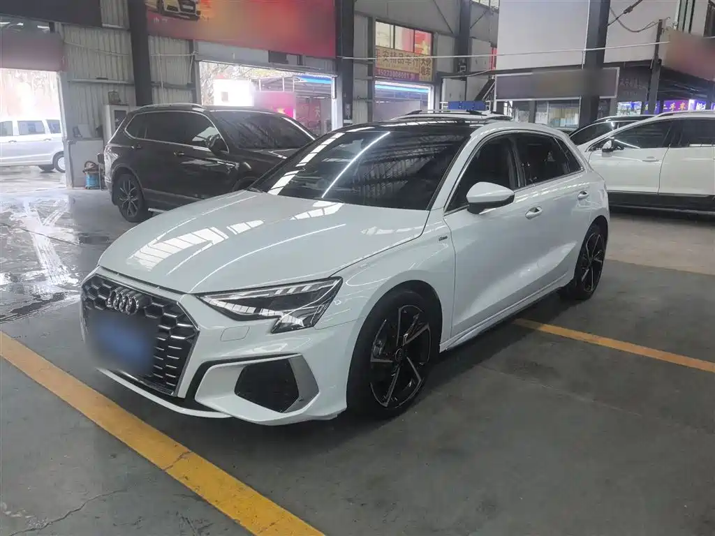 Audi A3 2023 Sportback 35 TFSI Fashion Sport фото 2