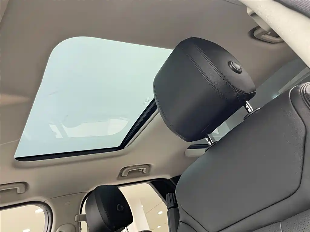 Land Rover Discovery 2018 3.0 SC V6 SE фото 15
