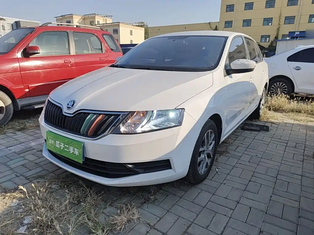 Škoda Skoda Rapid Spaceback 2018 2018 1.6L Automatic Standard