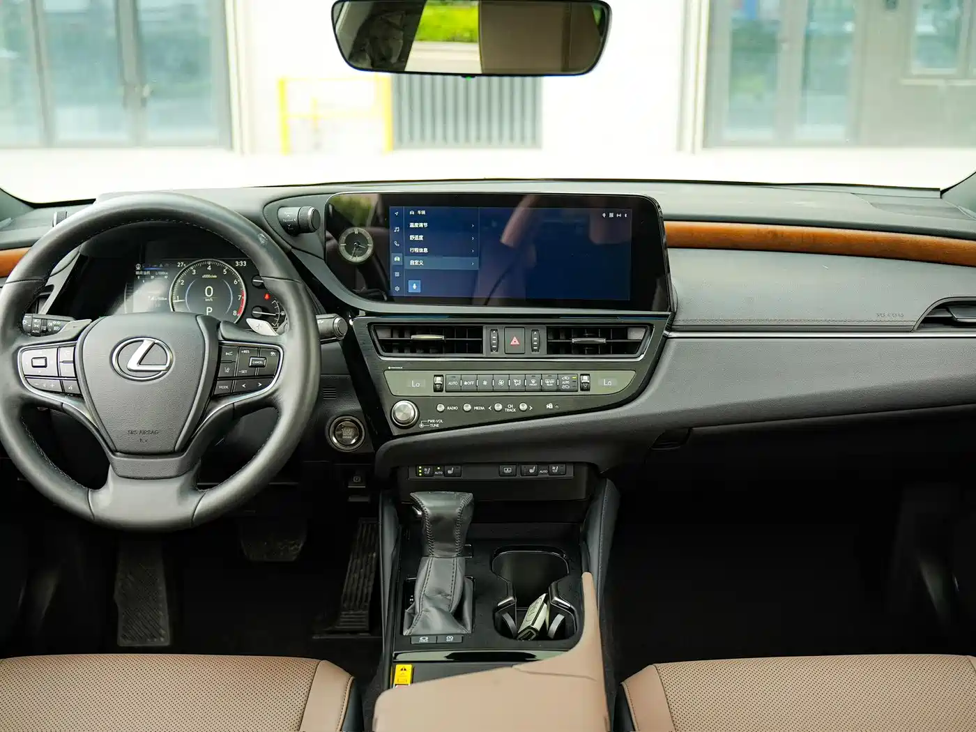 Lexus ES 2024 200 Premium Edition фото 16