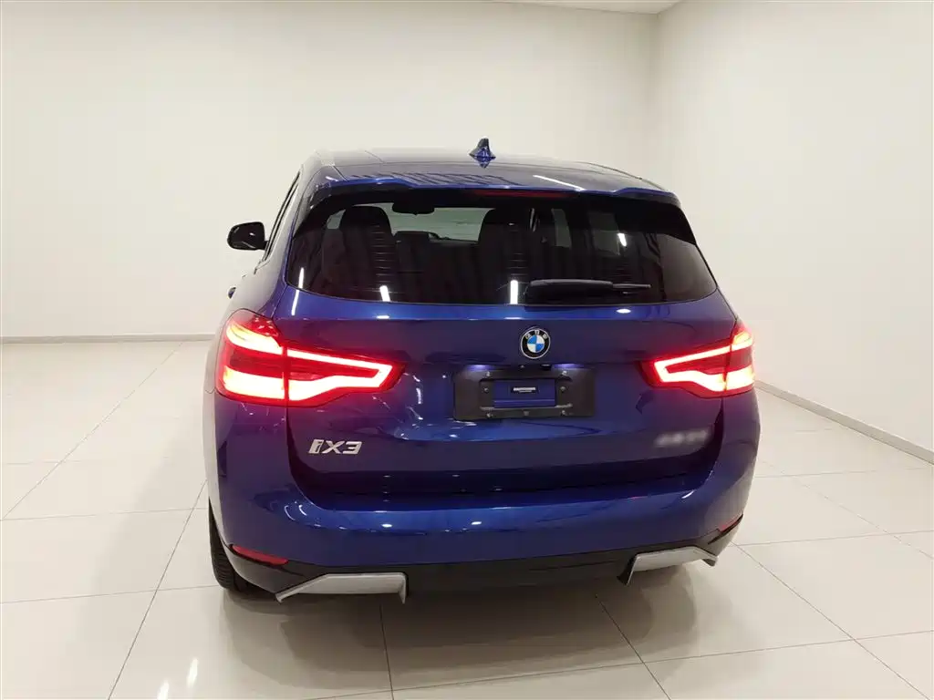BMW iX3 2021 Facelift Leading фото 4