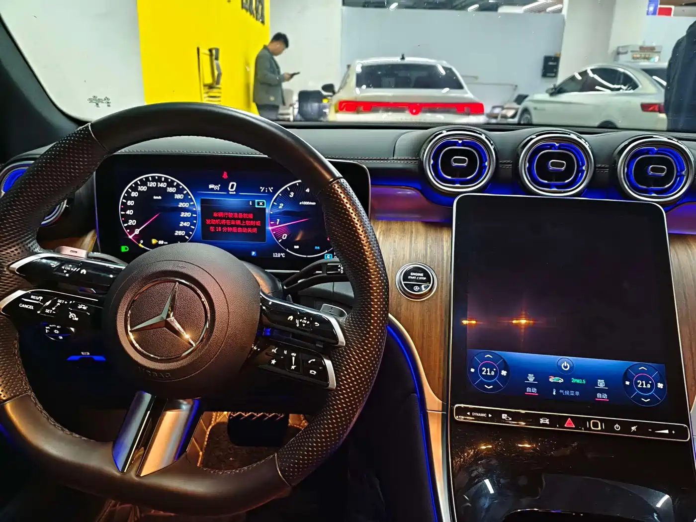 Mercedes-Benz GLC 2024 GLC 300 L 4MATIC Dynamic 5-seater фото 6