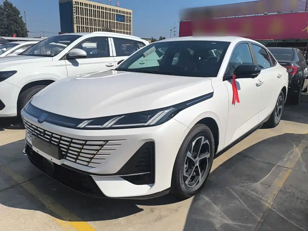 Changan Eado 2026 2025 Model Year Facelift 1.5T 500Bar Basic Edition