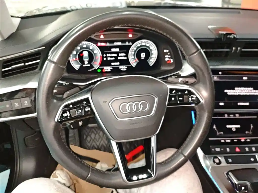Audi A6L 2021 45 TFSI Exclusive Elegance фото 3