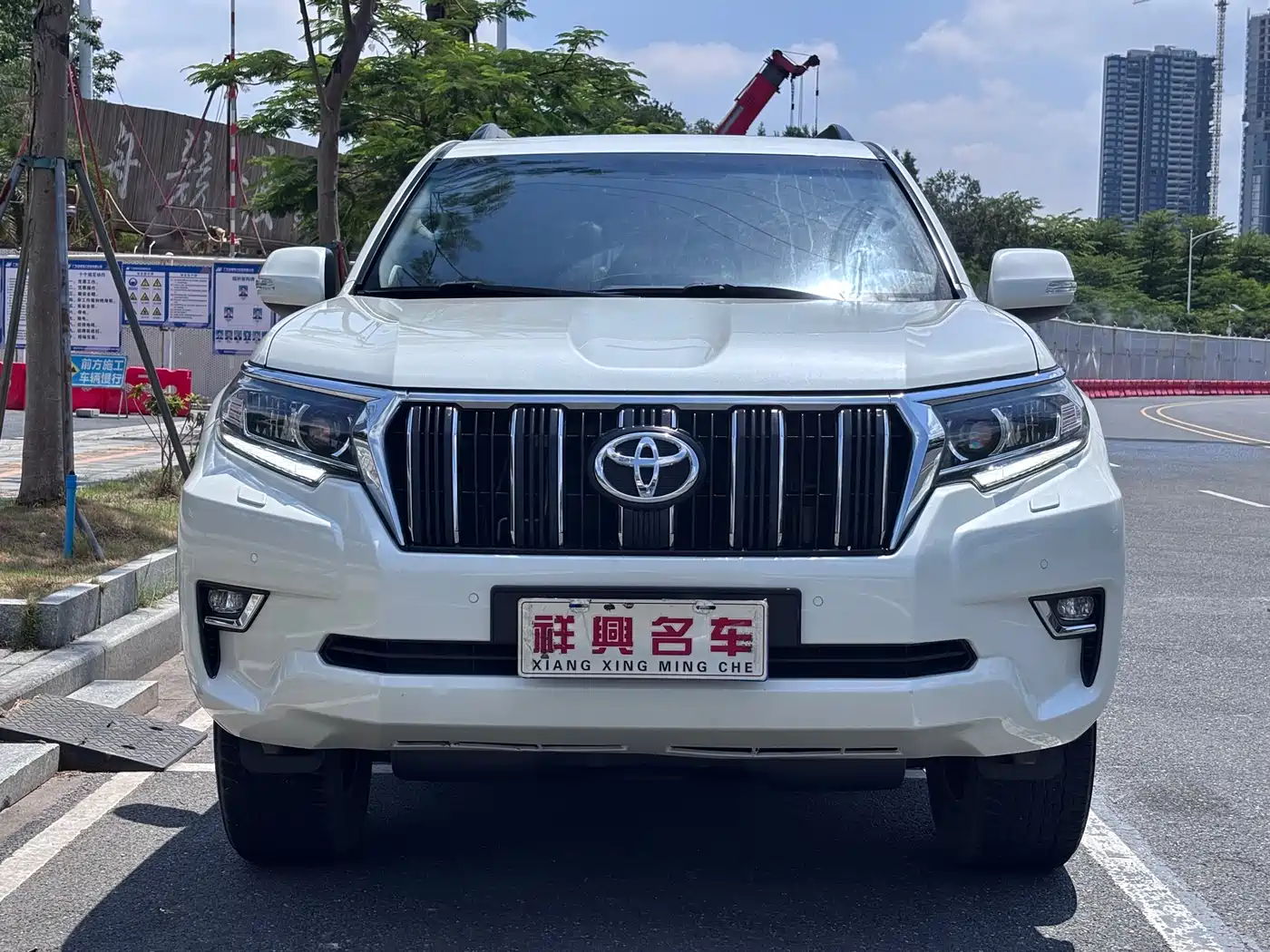 Toyota Prado 2018 3.5L Automatic TX-L Rear-mounted Spare Tire фото 2