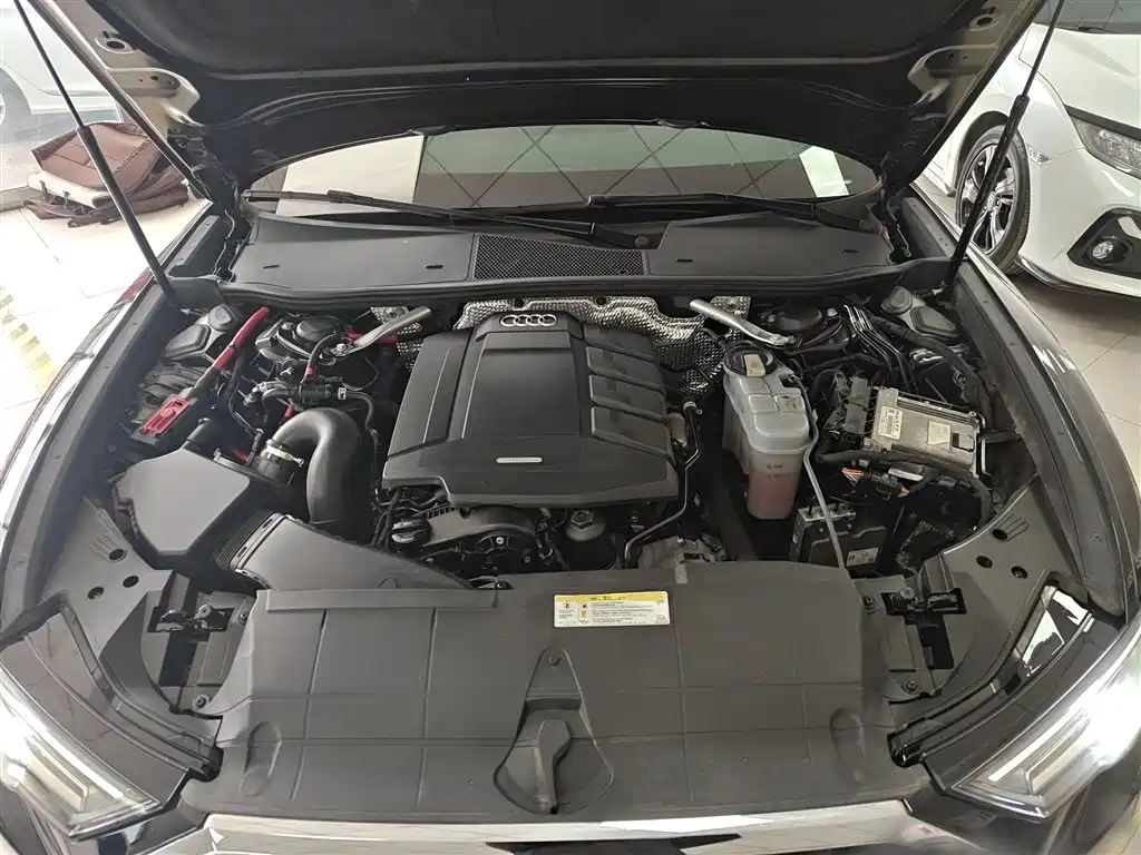 Audi A6L 2019 40 TFSI Luxury Elegance фото 16