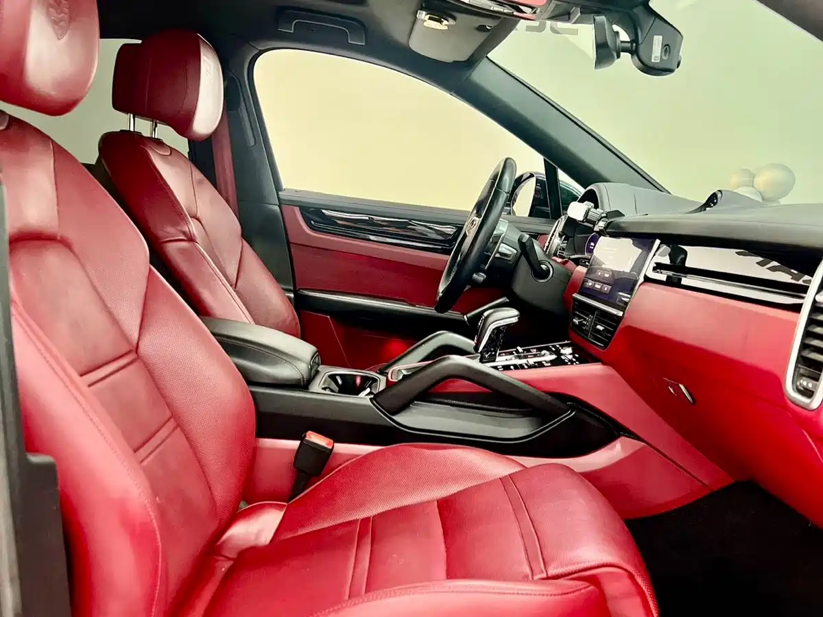 Фото 6 - Porsche Cayenne