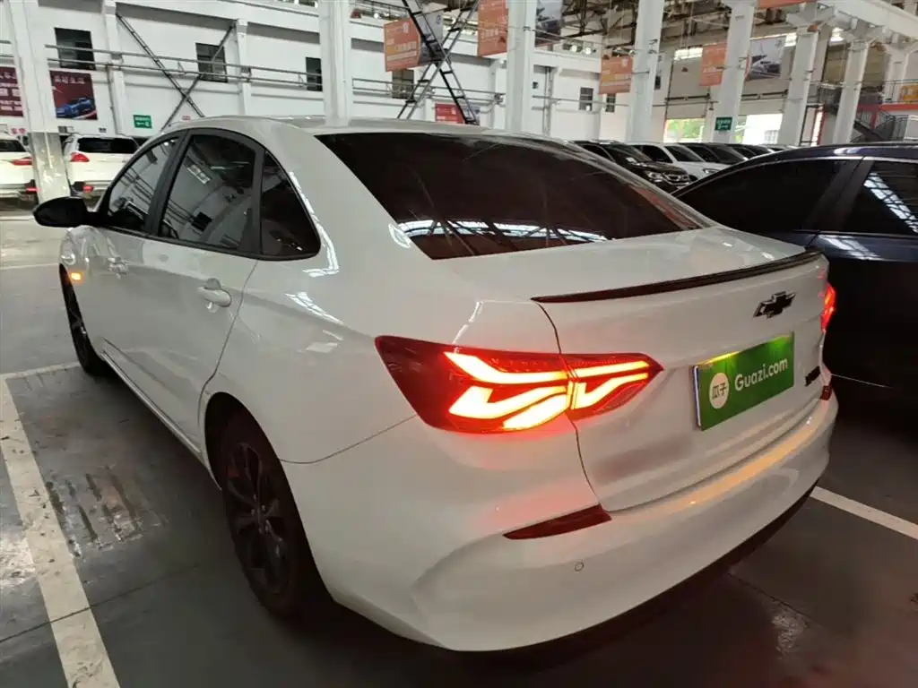 Chevrolet Monza 2020 Mild Hybrid Redline 320T Dual-Clutch Refreshing Edition фото 5