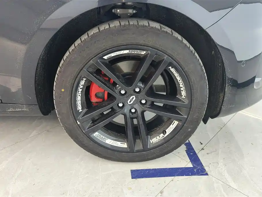 AITO Wenjie AITO M5 2025 Extended Range Ultra AWD фото 6