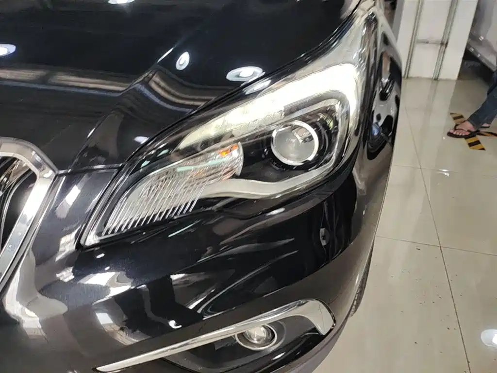 Buick Envision Plus 2016 20T 2WD Leading фото 24