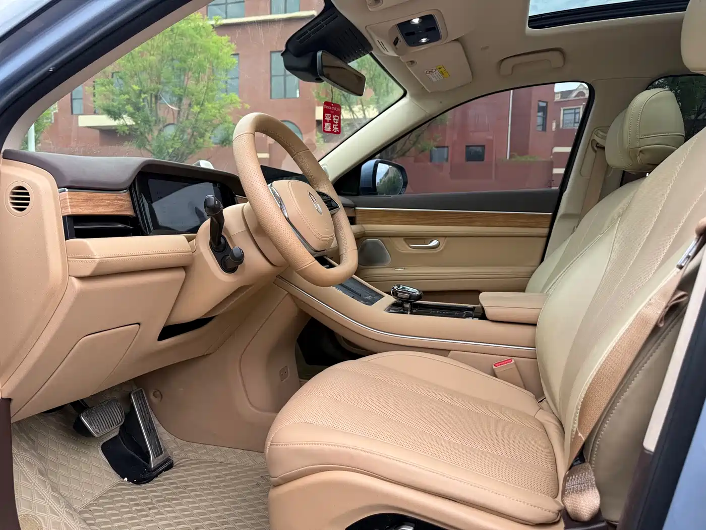 AITO Wenjie AITO M7 2024 1.5T Smart AWD Max Edition 5-Seater фото 4