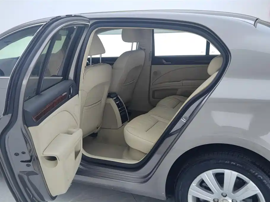 Škoda Superb 2009 1.8TSI Automatic Elegance фото 11