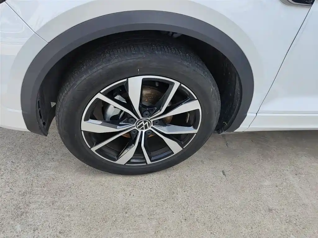 Volkswagen T-ROC 2025 300TSI DSG 2WD Dawn Edition фото 23