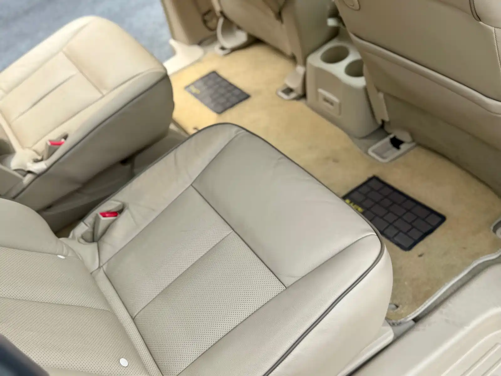 Photo 16 - Nissan Quest