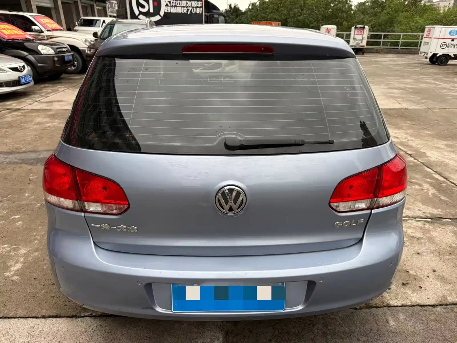 Фото 4 - Volkswagen Golf