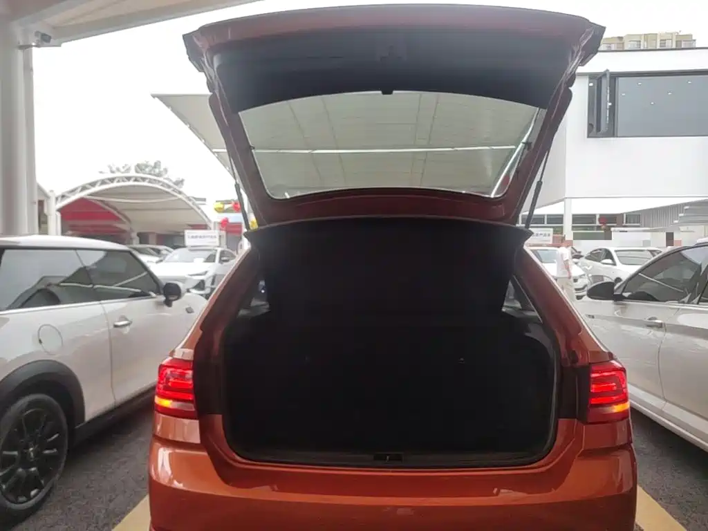 Photo 19 - Volkswagen Santana
