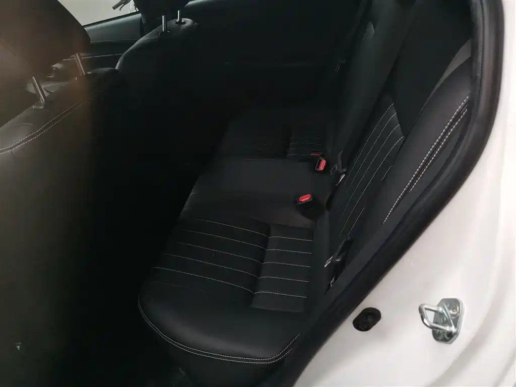 Toyota Vios 2022 1.5L 20th Anniversary Edition фото 17