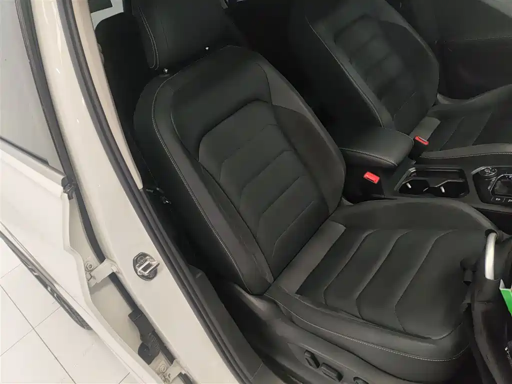 Volkswagen Tiguan L 2021 380TSI Automatic 4WD R-Line Premium 7-seater фото 25