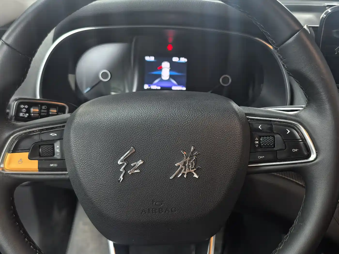 Hongqi E-QM5 2021 Ride-hailing Charging T3 Edition 4-seater фото 9