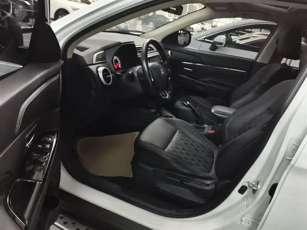 Mitsubishi ASX 2020 2.0L CVT Smart Leader Edition фото 12