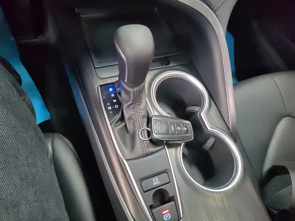 Toyota Camry 2021 2.0G Luxury Edition фото 14