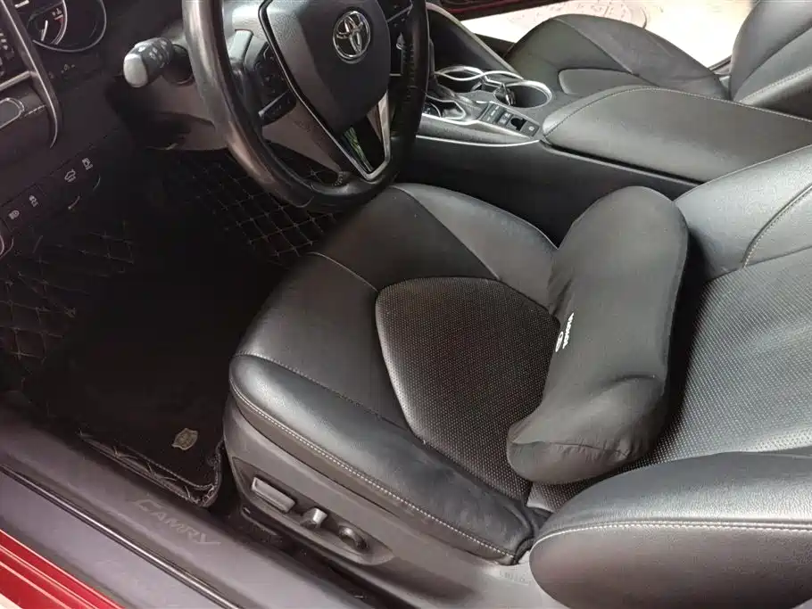 Toyota Camry 2019 Hybrid 2.5HS Trend Edition China V фото 9