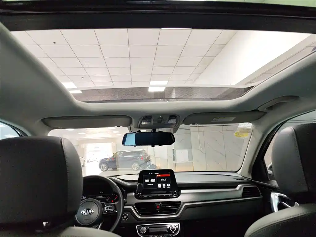 Kia Sportage 2019 2.0L Automatic Smart Luxury Edition фото 14