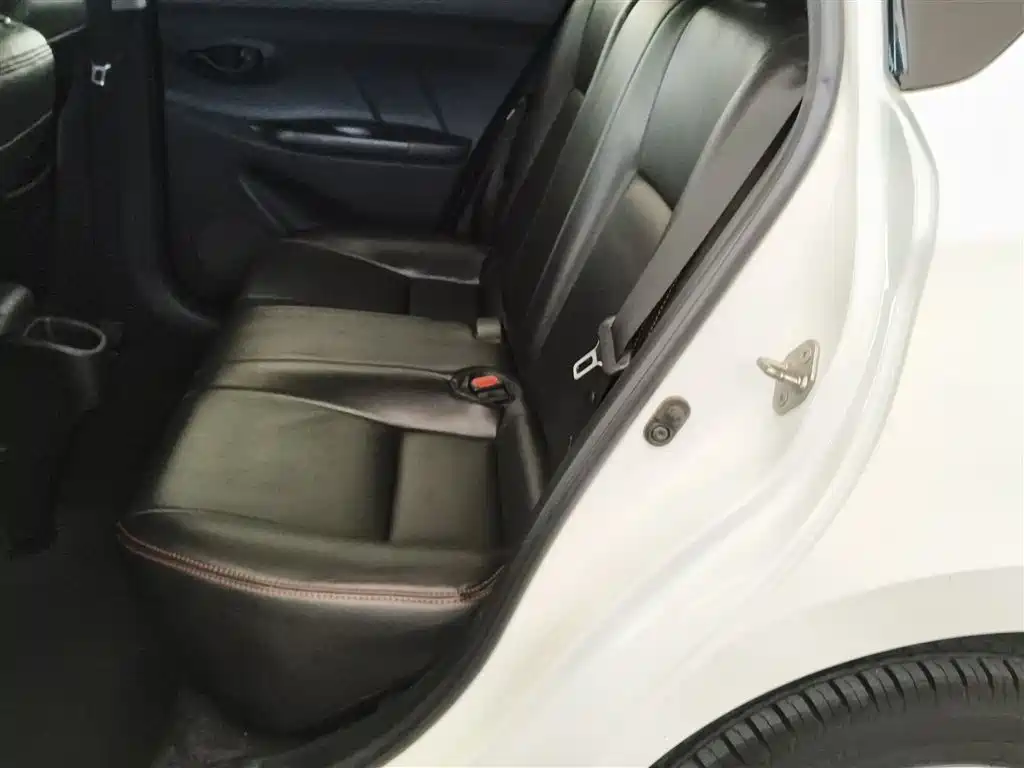 Toyota YARiS L Zhi Xuan 2016 Facelift 1.5E CVT Charming Edition фото 17