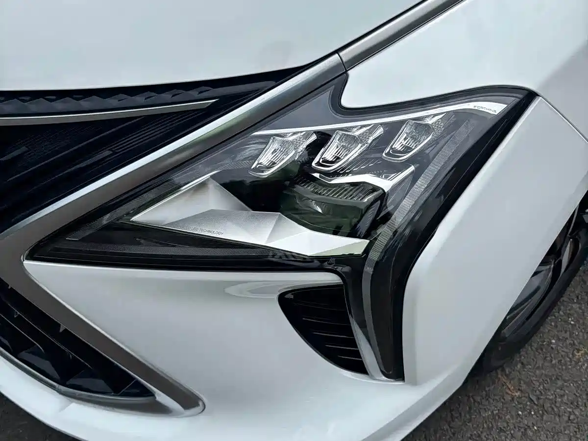 Dongfeng Fengxing Fengxing Yacht 2023 2022 1.5T DCT Wave Chaser Edition