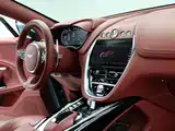 Фото 13 - Aston Martin DBX