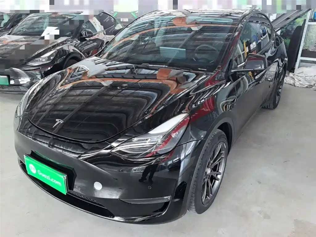 Tesla Model Y 2023 Long Range All-Wheel Drive Edition