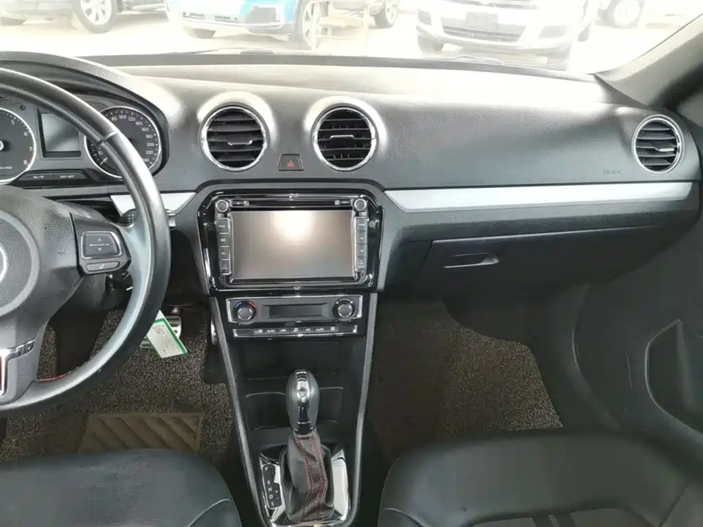 Volkswagen Jetta 2015 1.4TSI Auto Sport фото 13