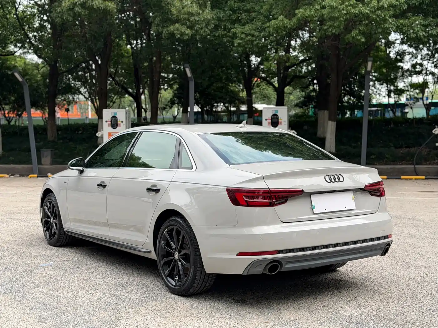 Audi A4L 2018 30th Anniversary 40 TFSI Progressive фото 6