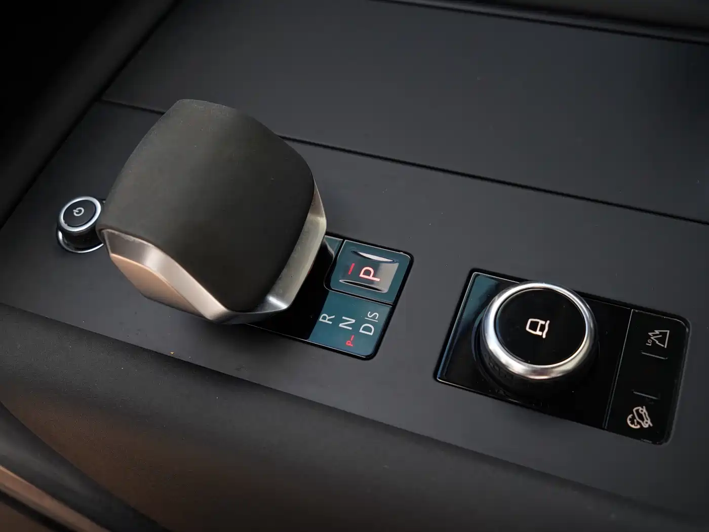 Land Rover Discovery 2023 360PS R-Dynamic S фото 24