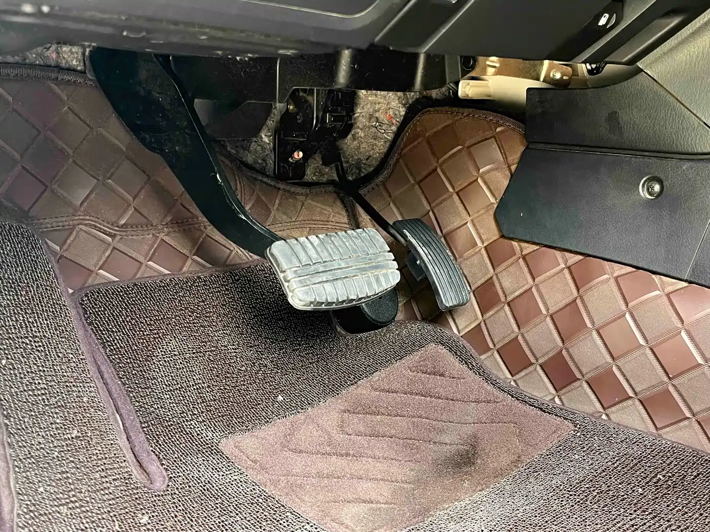 Mitsubishi Pajero (Import) 2019 3.0L Auto Standard Version фото 14