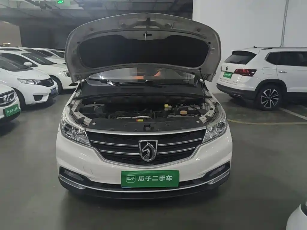 Фото 16 - Baojun 730