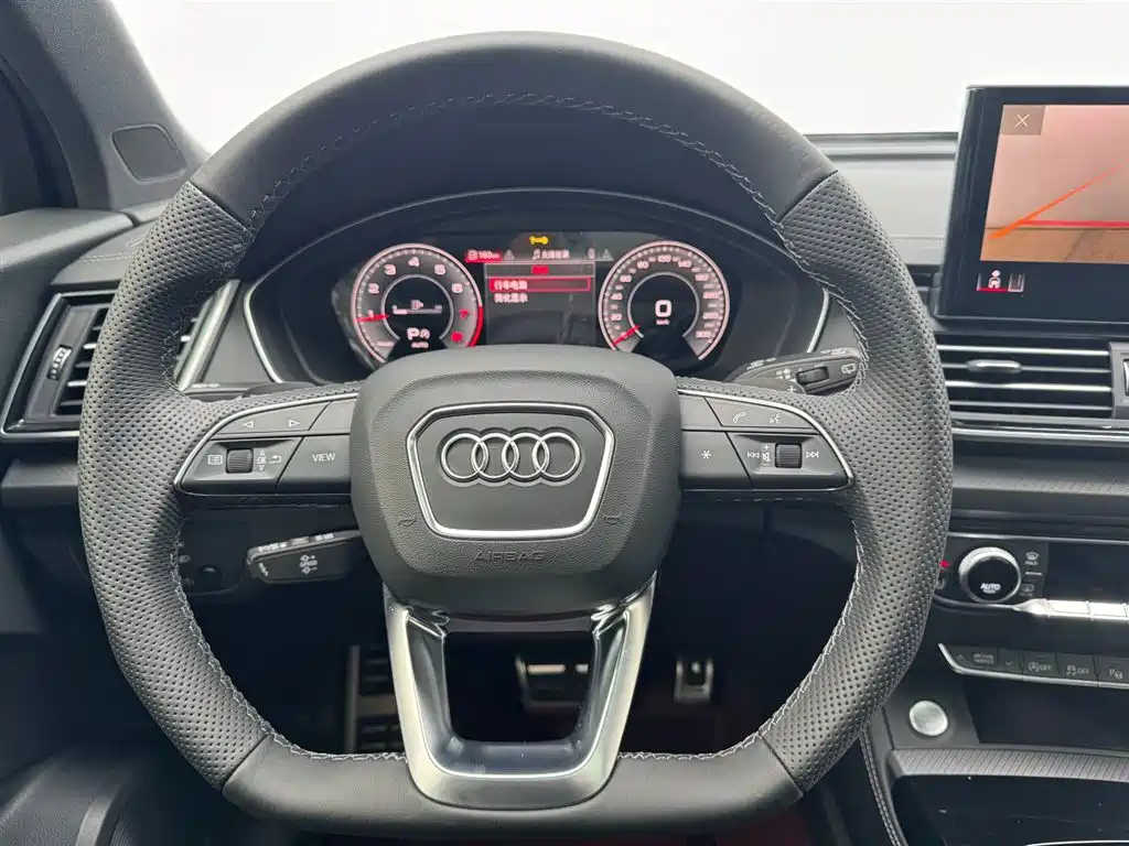 Audi Q5L 2024 Model 45 TFSI Luxury Dynamic фото 3