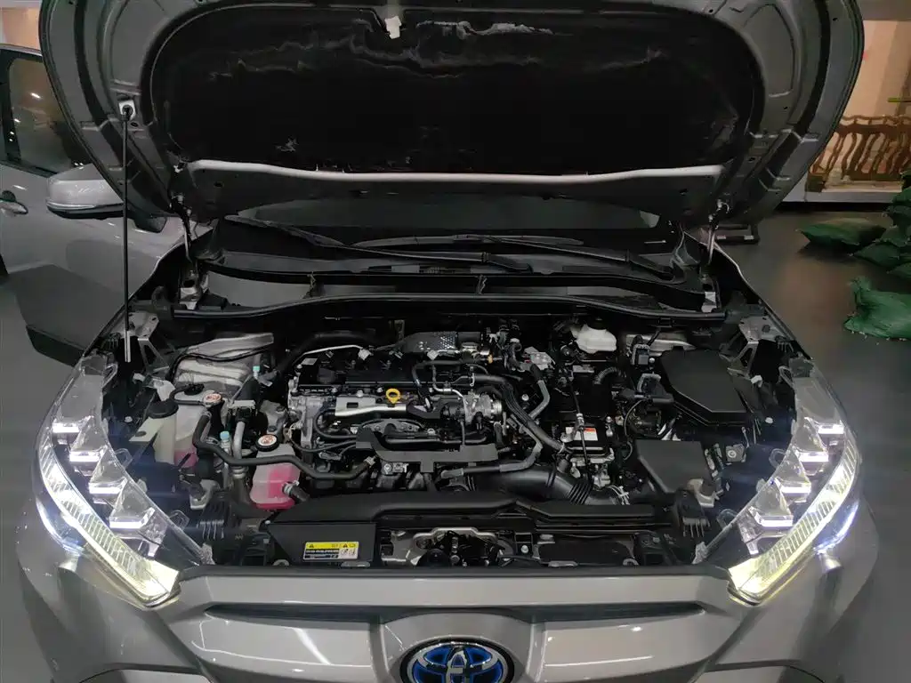 Toyota Frontlander 2023 2.0L Smart Hybrid Dual Engine Prestige Edition фото 20
