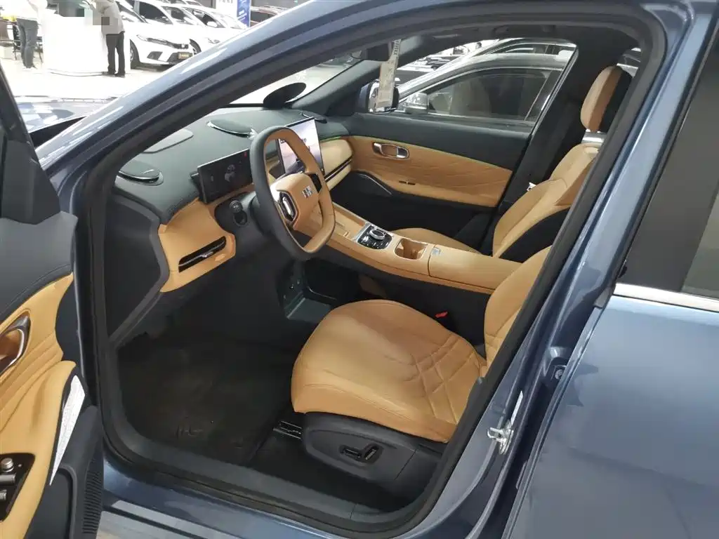 Geely Galaxy Galaxy Starship 7 EM-i 2025 120km Navigation Edition фото 16