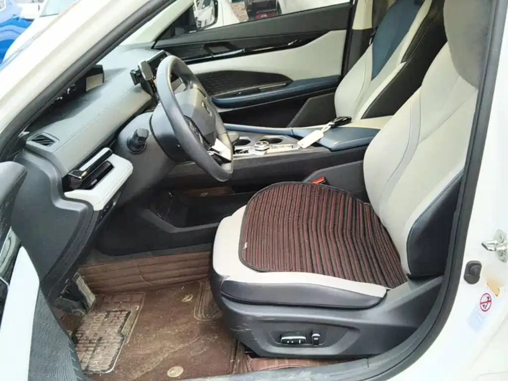 Changan UNI-V iDD 2023 2023 Smart Electric iDD 1.5T 113km Smart Fun Type (Rapid Edition)