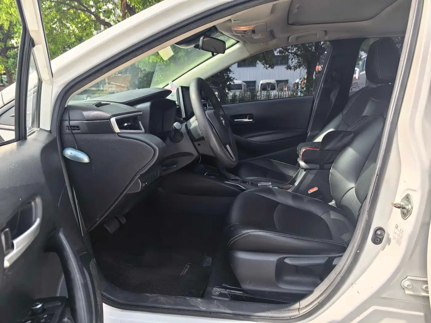 Toyota Corolla 2021 1.2T S-CVT Elite PLUS Edition фото 4