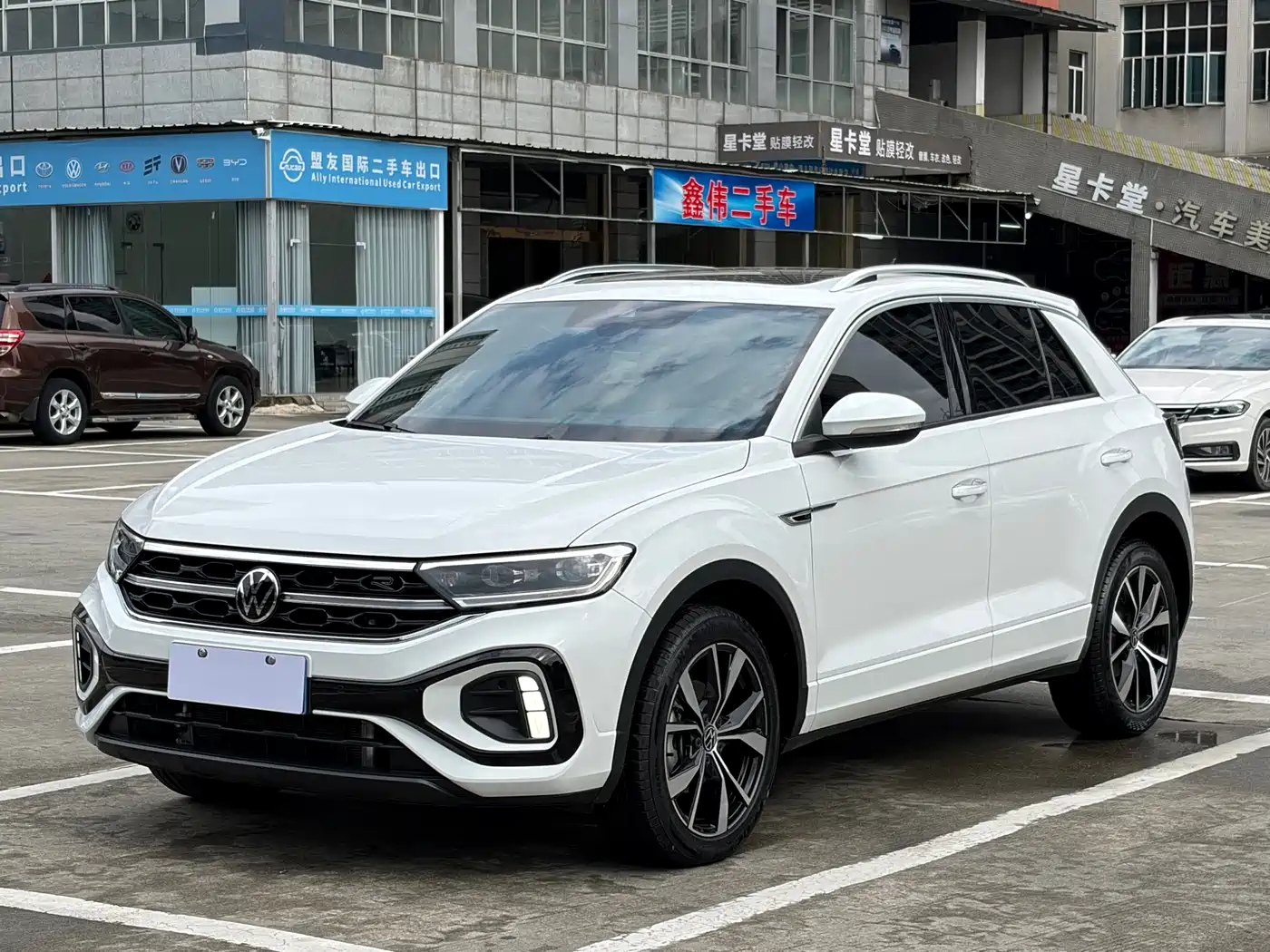 Volkswagen T-ROC 2025 300TSI DSG 2WD Dawn Edition