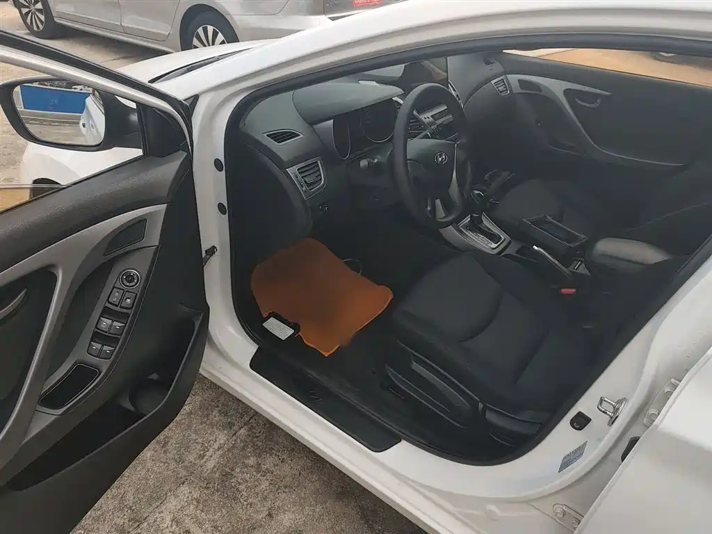 Hyundai Langdong 2016 1.6L Automatic Smart Edition фото 16