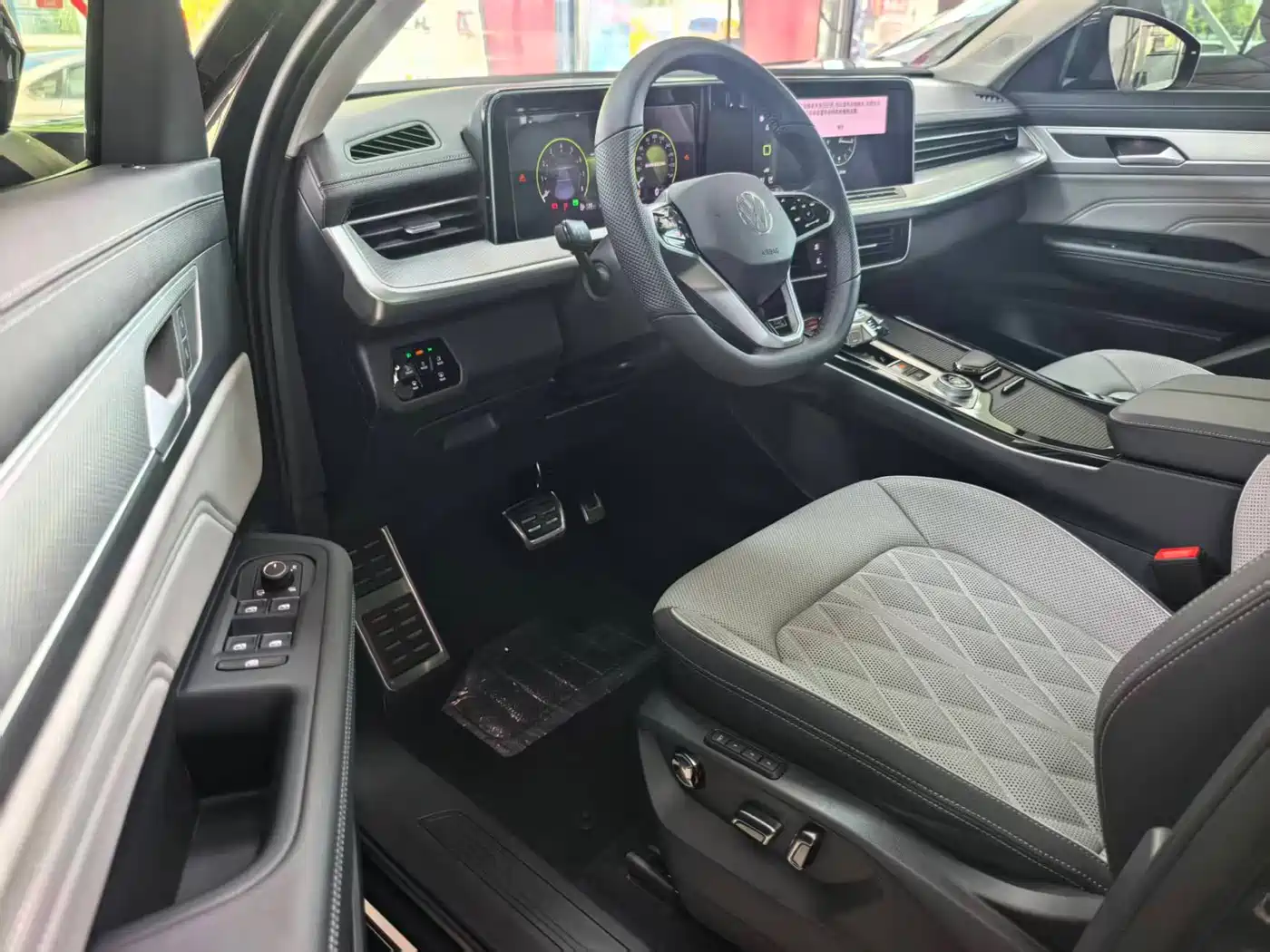 Volkswagen Talagon 2024 380TSI 4WD R-Line Cruise Shared Edition фото 6