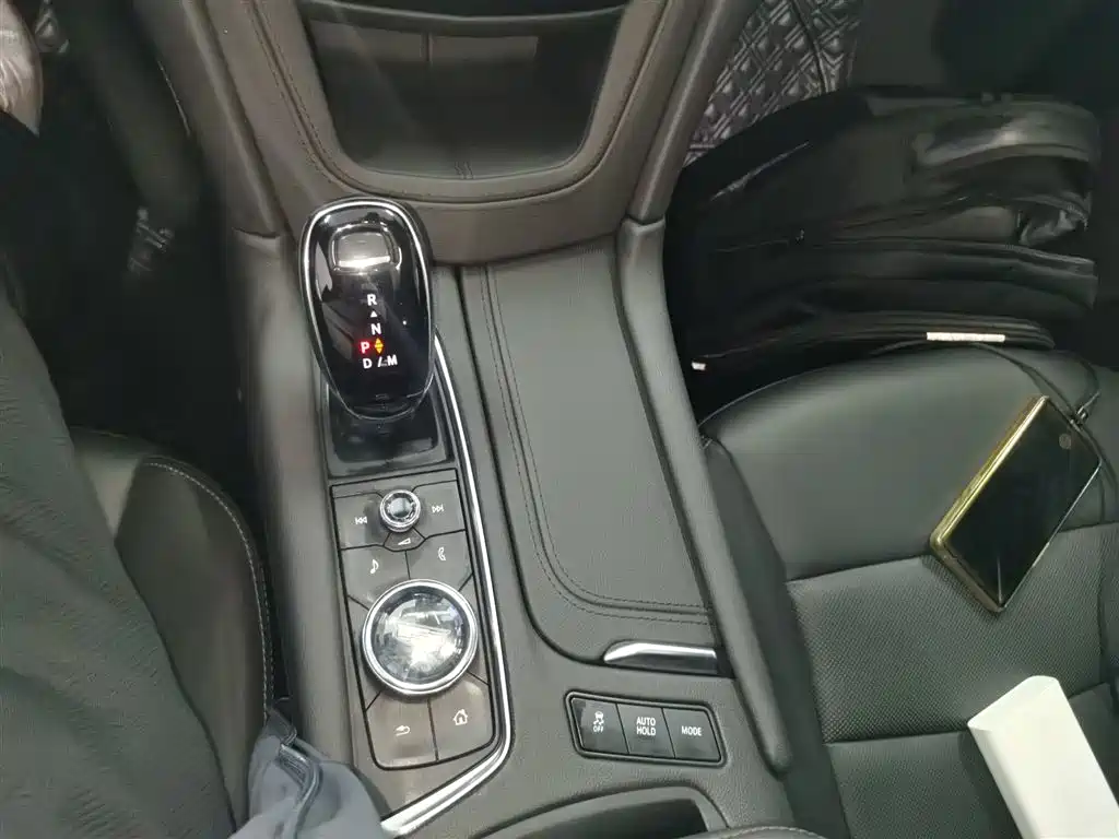 Cadillac XT6 2022 2.0T 6-Seater 4WD Luxury 120th Anniversary Limited Edition фото 14