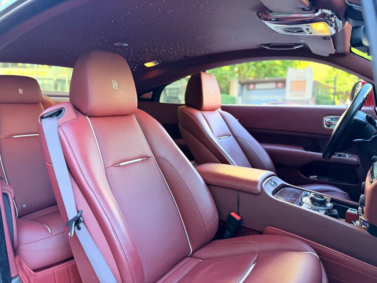 Фото 5 - Rolls-Royce Wraith