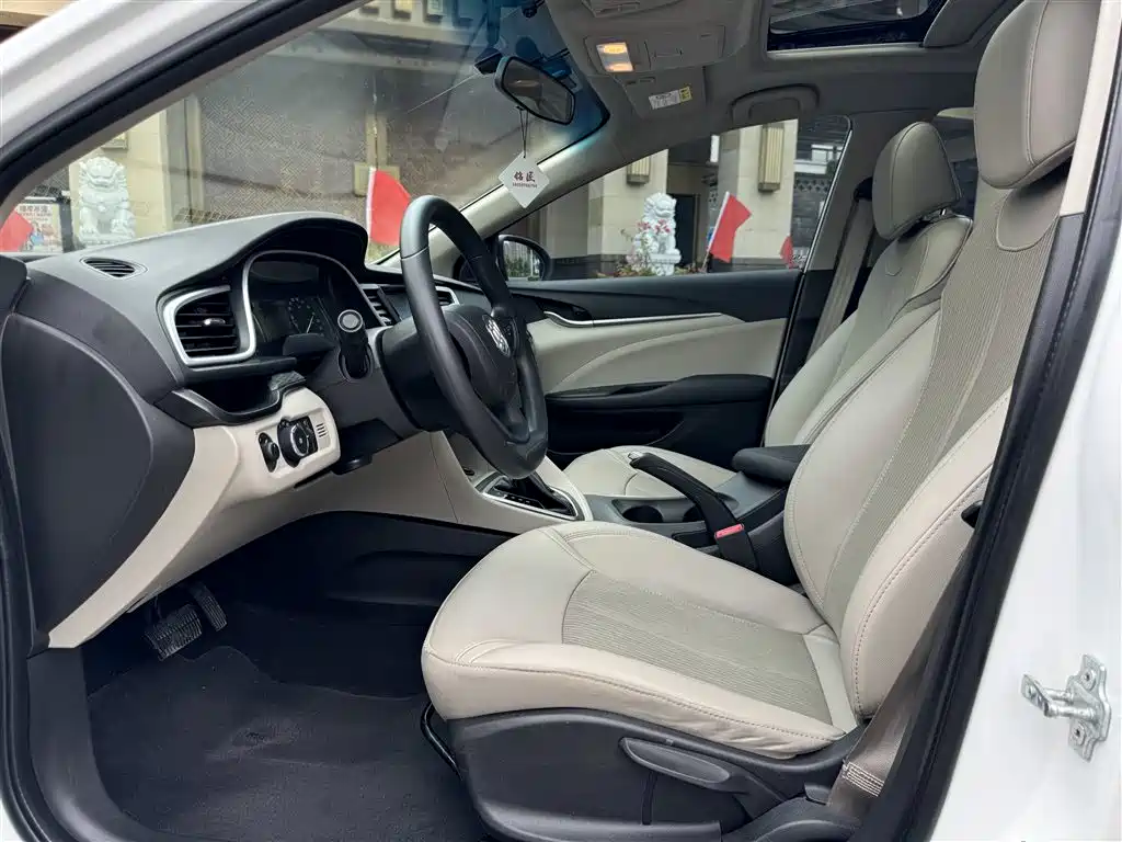 Фото 4 - Buick Excelle